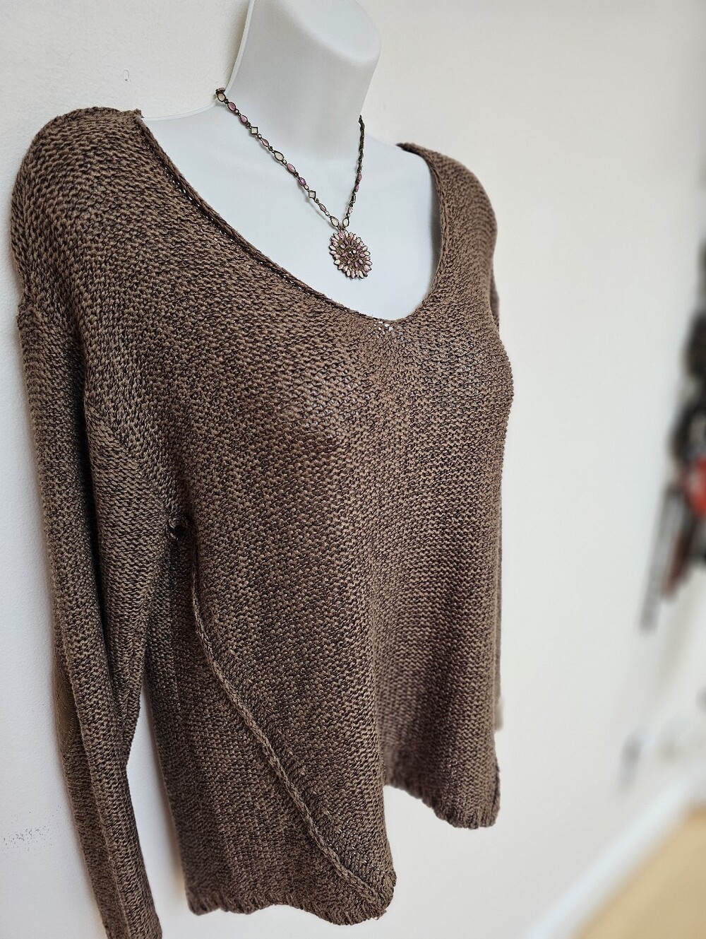 EUC - RDI V-Neck Long Sleeve Elbow Patch Sweater - Brown MEDIUM